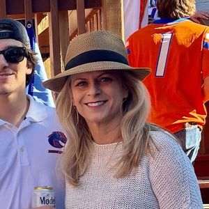 Meet your Posher, Kim